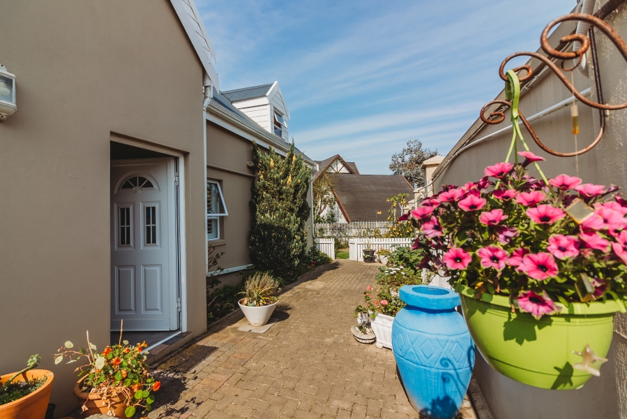 3 Bedroom Property for Sale in Blanco Western Cape